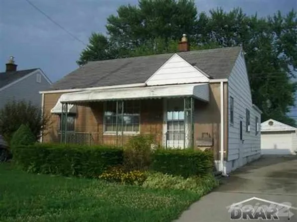 13471 Mulberry St, Southgate, MI 48195