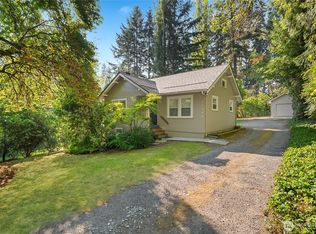 18949 Forest Park Dr NE, Seattle, WA 98155