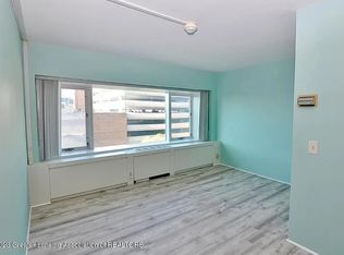 555 E William St APT 4G, Ann Arbor, MI 48104