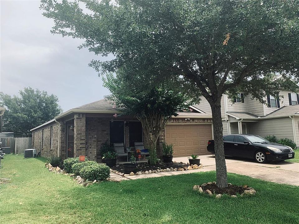 1st image of 9111 Grand Villa Ln