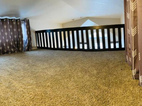 402 S 1st St, Lander, WY 82520