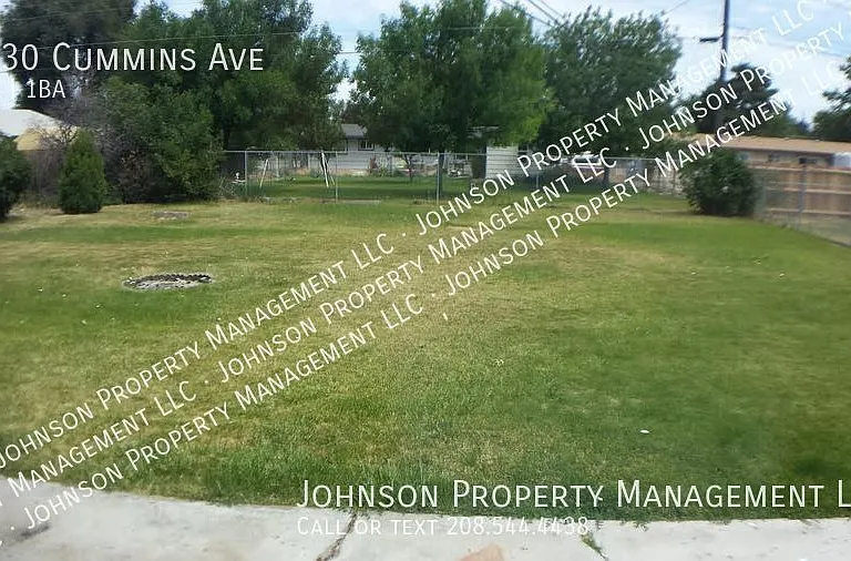 8030 W Cummins Ave — Photo 2