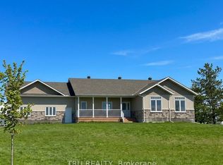 3654 Twin Elm Rd #A, Ottawa, ON K0A2Z0