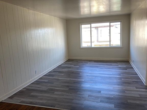 4th image of 1527 48th Ave #B