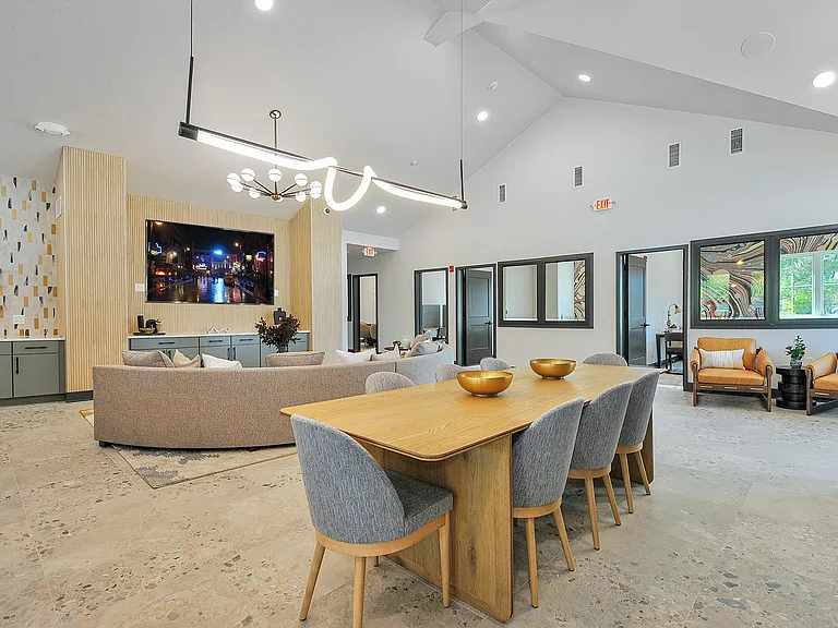 Canterbury Park Apartments — Photo 18