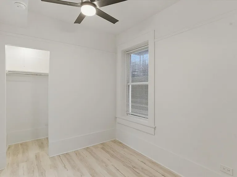 2606 W Haddon Ave #2R — Photo 8
