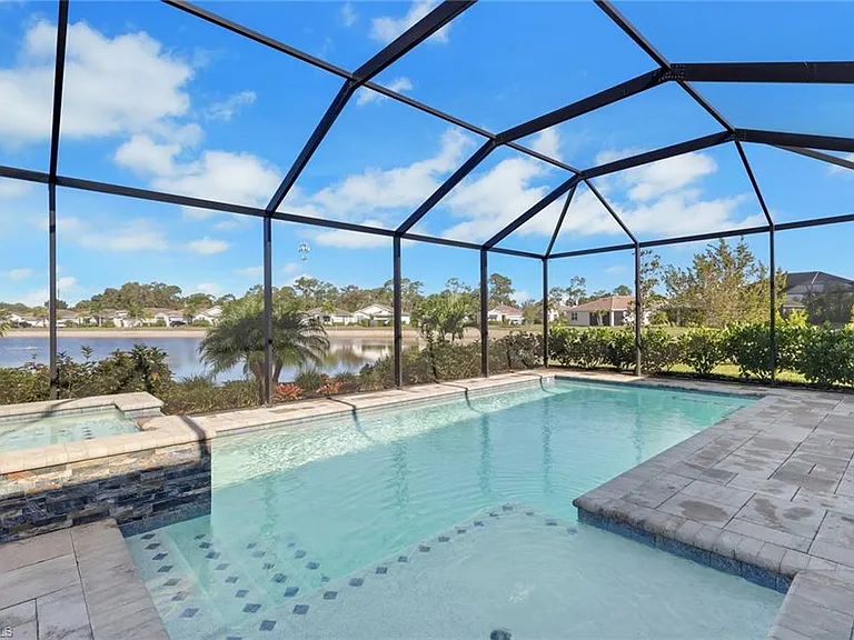 317 Spiaggio Ct — Photo 32