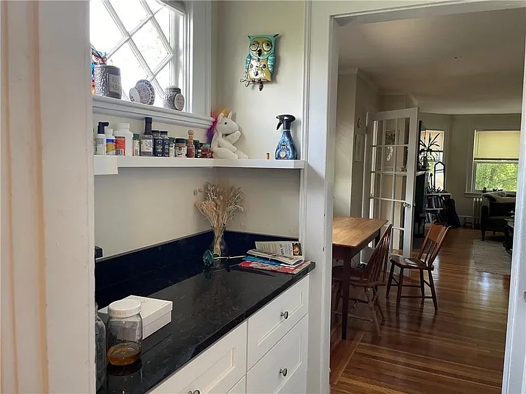 460 Morris Ave #2 — Photo 5