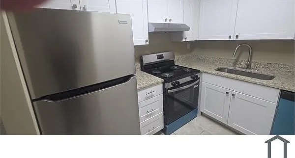 312 Meadows Cir #312 — Photo 1