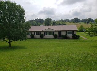 8221 Crisp Rd, Whitesville, KY 42378