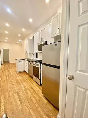 Rented by Waverly Realty Associates | media 9