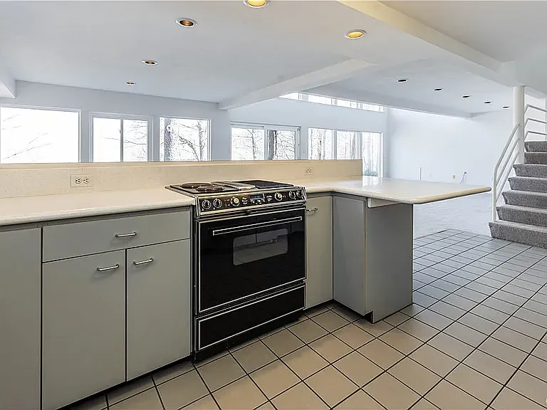 7520 Spectrum Way — Photo 17