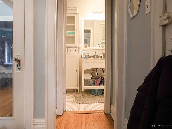 4th image of 222 N Oak Park Ave APT 3R