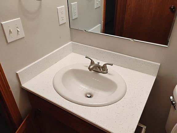 3rd image of 118 W Briarbrook Ln #118