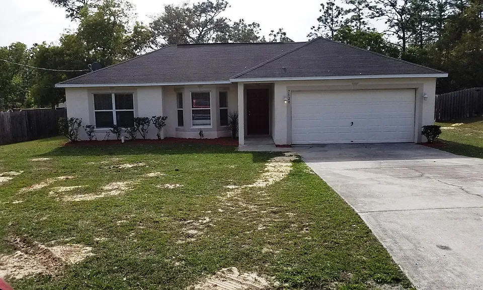 7120 N Folger Ter