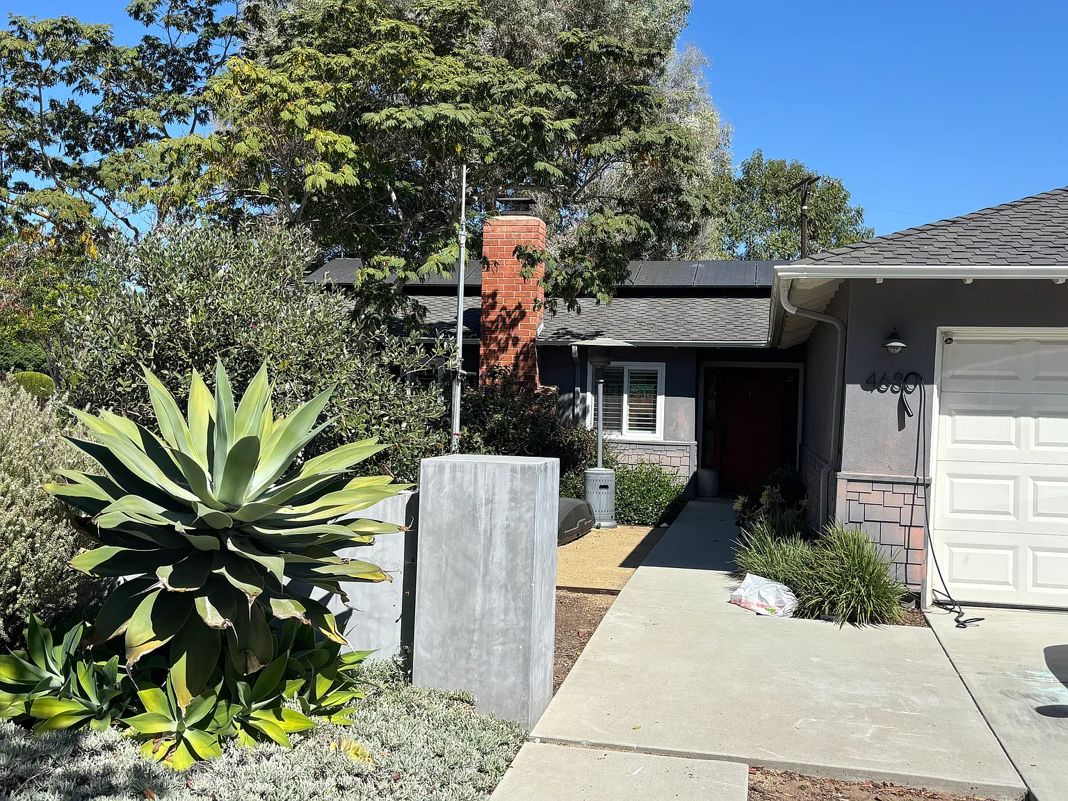 4680 La Loma Way — Photo 2