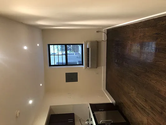 Rented by Smart City Real Estate LLC | media 11