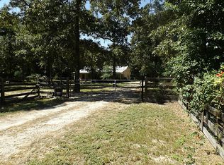 8593 Clark Rd, Plantersville, TX 77363