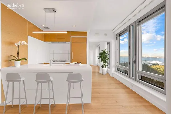 Sold by Sotheby's International Realty | media 4