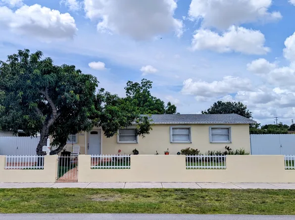 11934 SW 181st St, Miami, FL 33177