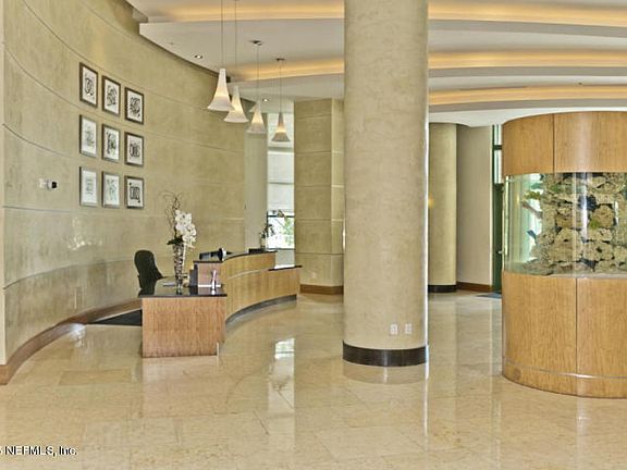 5th image of 1431 Riverplace Blvd #1209