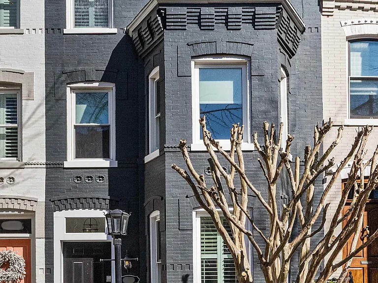 1313 22nd St NW — Photo 2