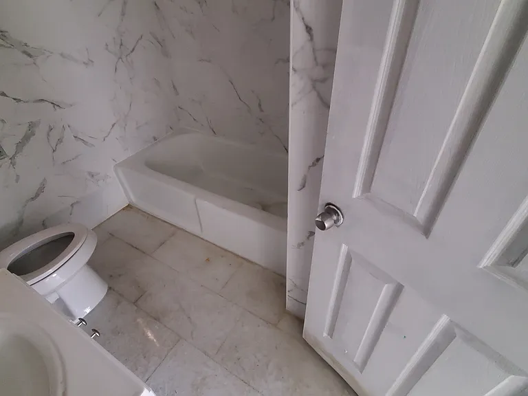 473 Howard St — Photo 10