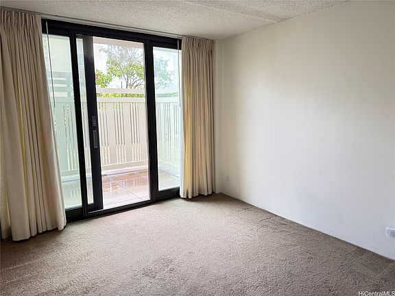 4th image of 1717 Mott Smith Dr APT 407
