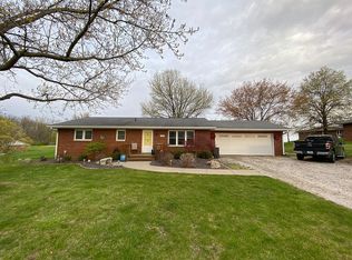 1705 New Salem Church Rd, New Berlin, IL 62670