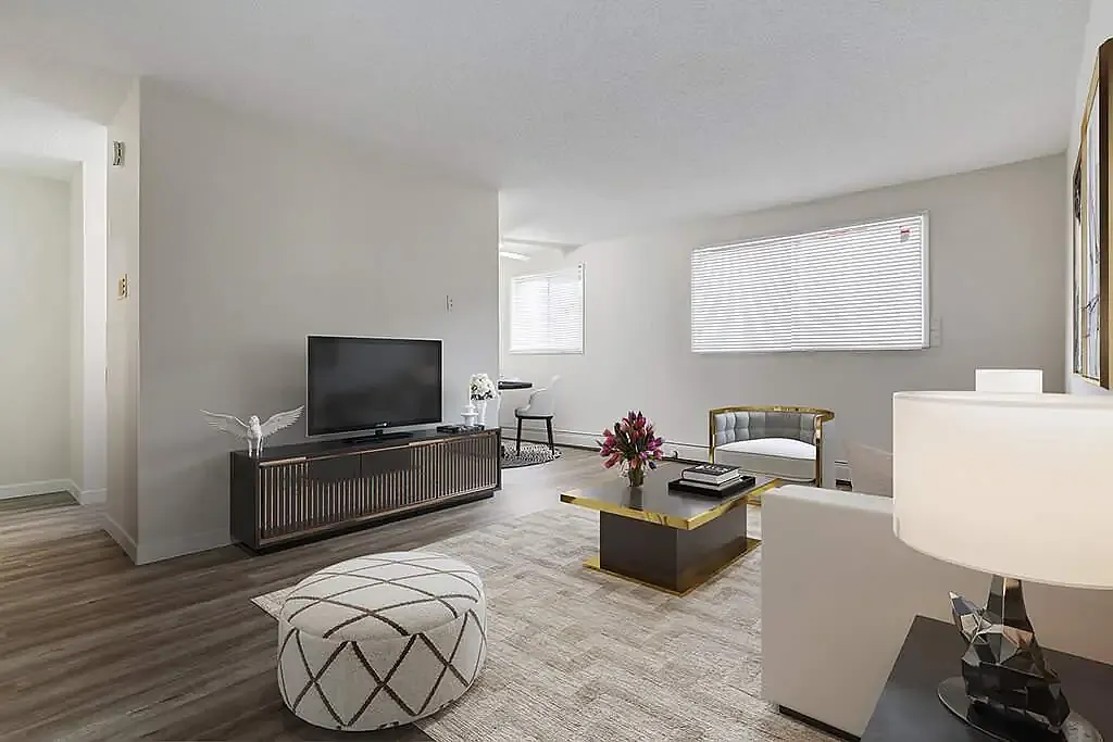 Huxley Apartments — Photo 2
