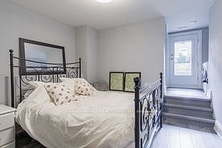 5th image of 114 Sheridan Ave