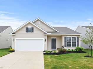 701 Cedar Crest Dr, Elyria, OH 44035