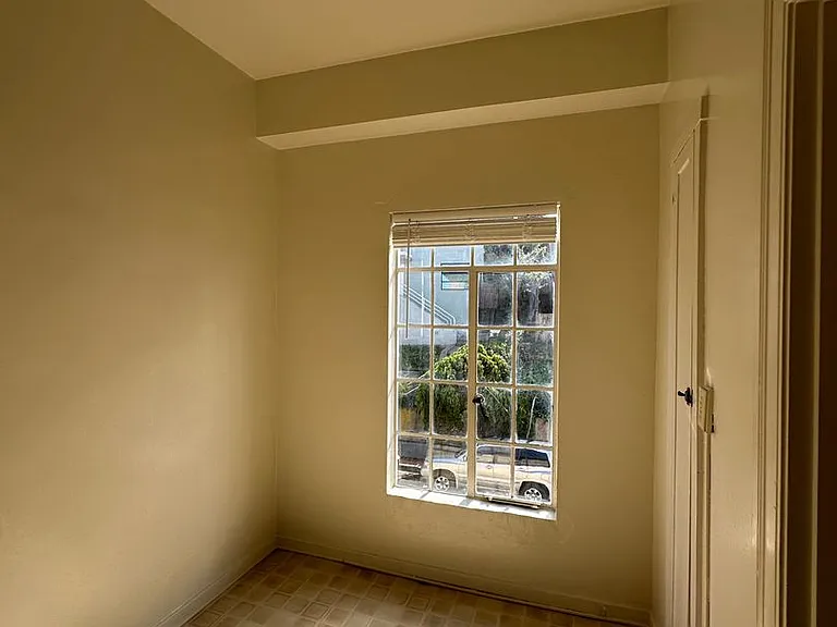 Lantz Building 02 - 2501 Ivy Dr — Photo 7