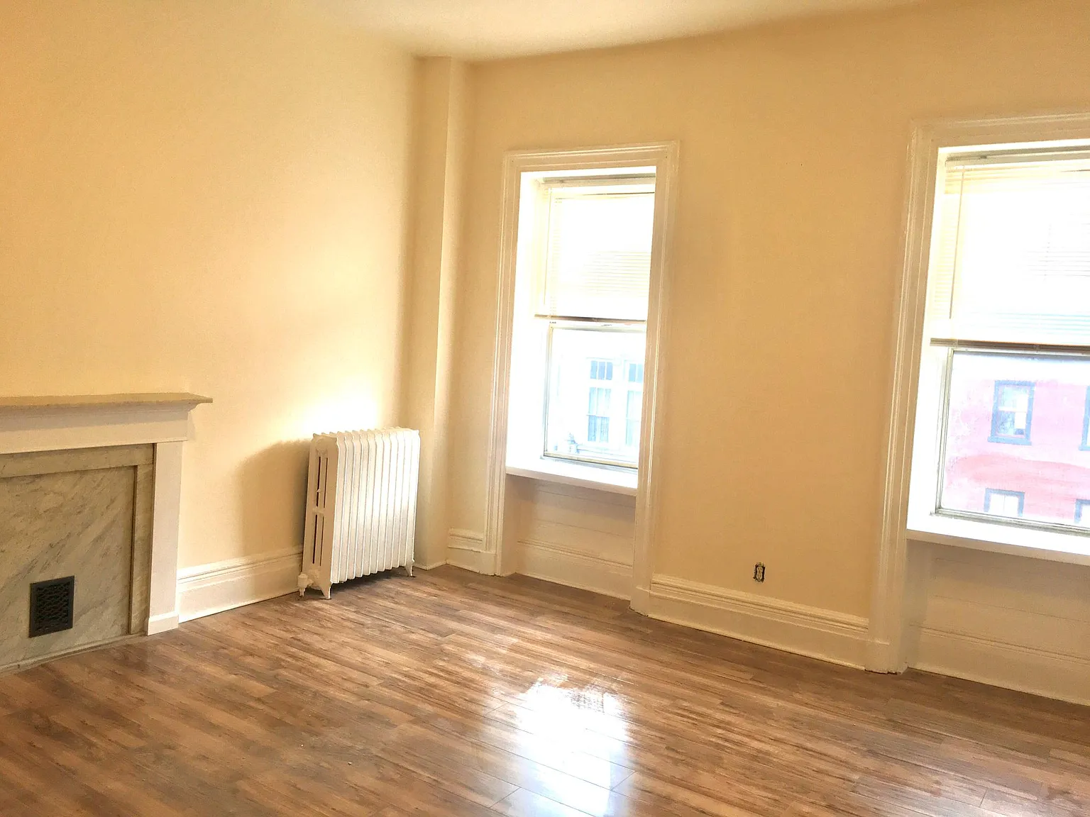 443 Northampton St — Photo 4