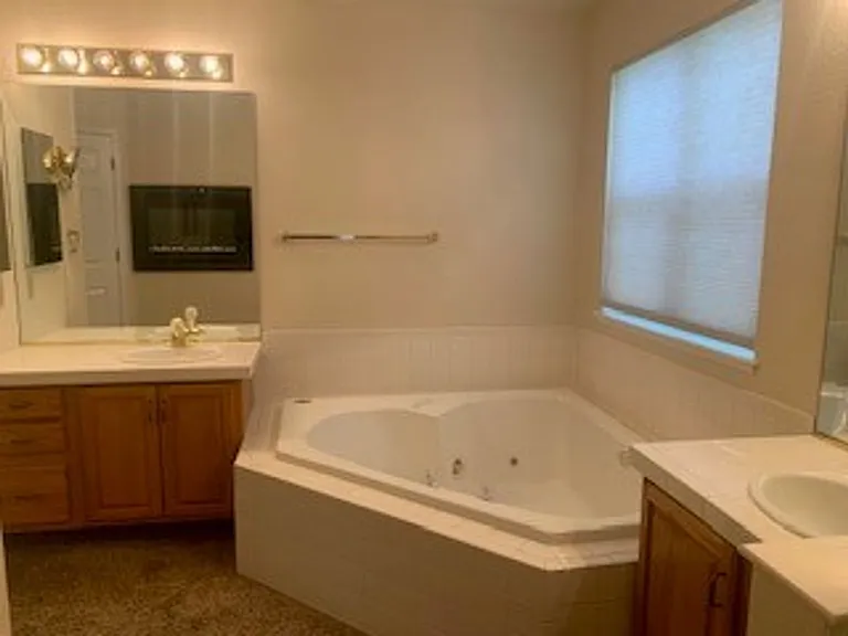 12486 Lipan Ct — Photo 17