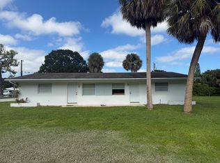 692 8th Pl, Vero Beach, FL 32960