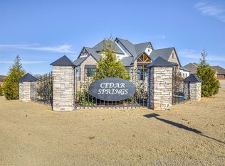 10037 Ratliff Dr, Claremore, OK 74017