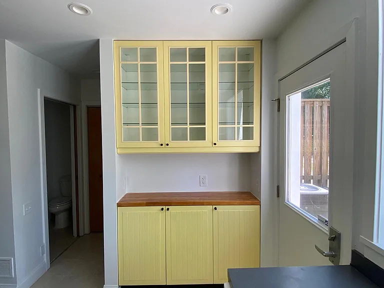 269 Montana St — Photo 8