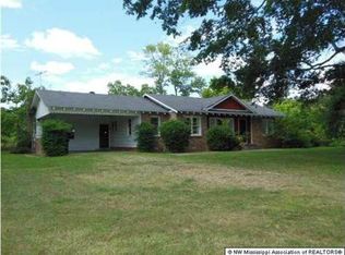 7925 Looxahoma Tyro Rd, Senatobia, MS 38668