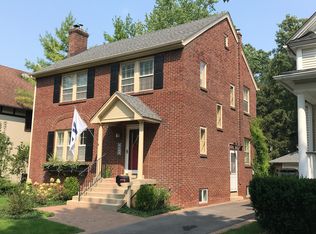 1532 Lake Ave, Wilmette, IL 60091