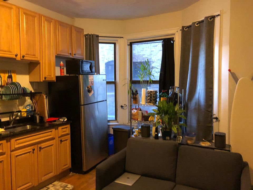 2nd image of 387 Commonwealth Ave #22