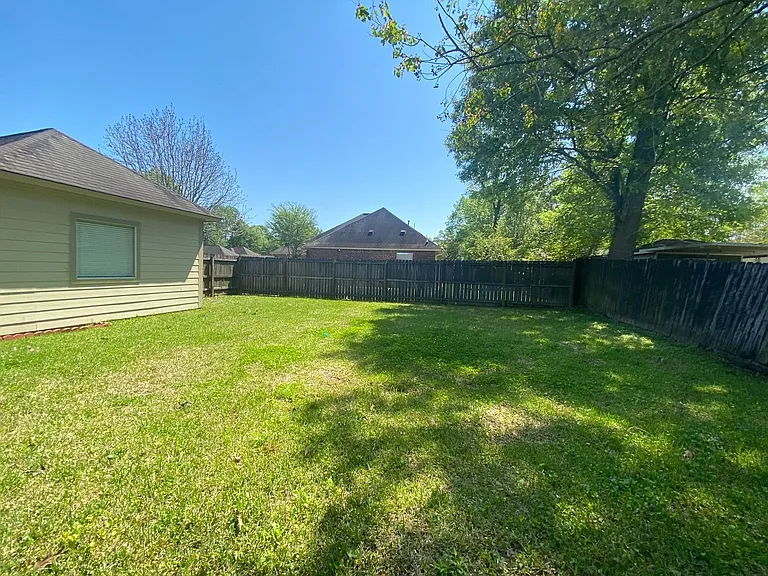 413 Lake Worth Dr — Photo 19