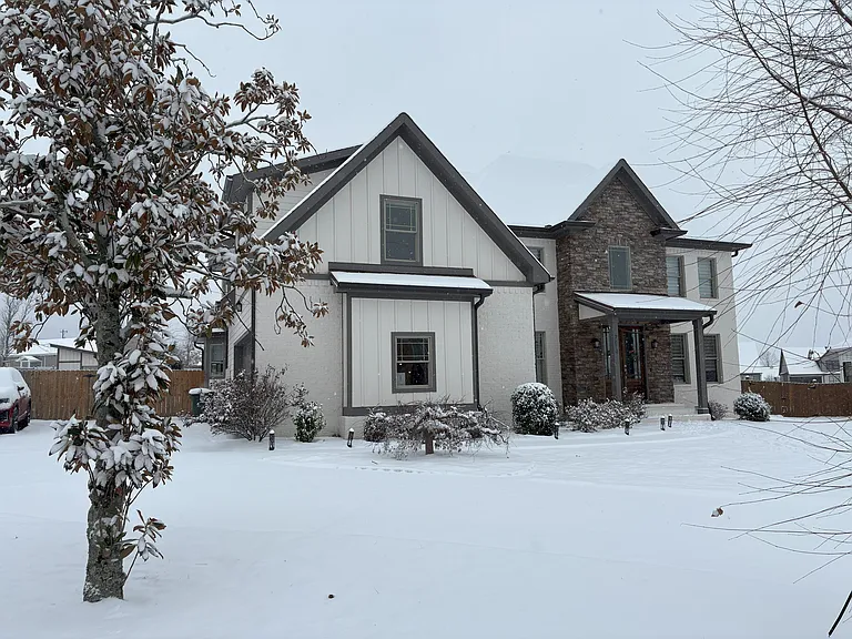 7814 Dunwoody Dr — Photo 33