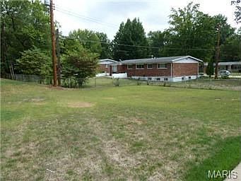 3rd image of 9750 Glen Owen Dr