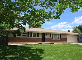 49 E 6th St, El Paso, IL 61738