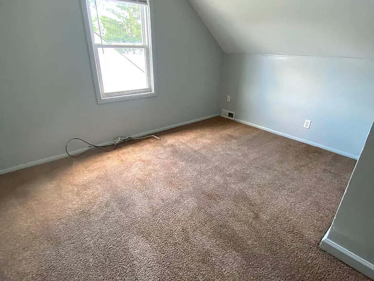 6798 Lozier Ave — Photo 11