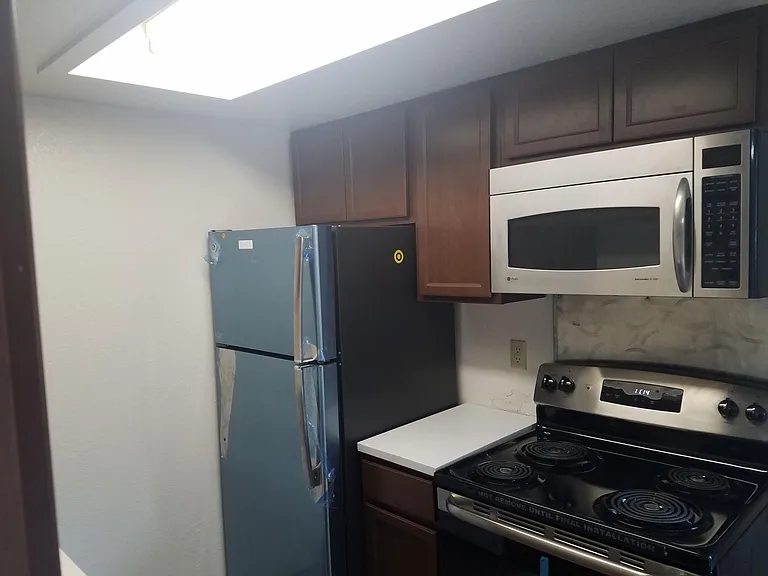 336 W Elizabeth St #4 — Photo 20