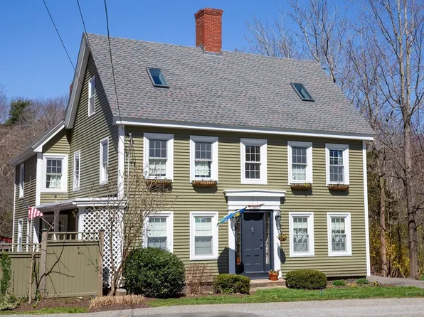 85 Southern Ave, Essex, MA 01929