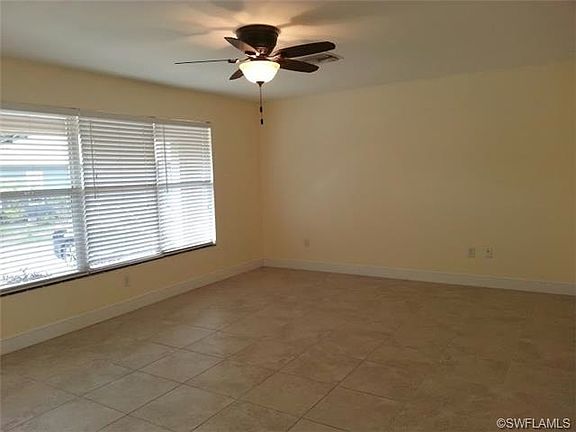 5th image of 27091 Orange Court Dr