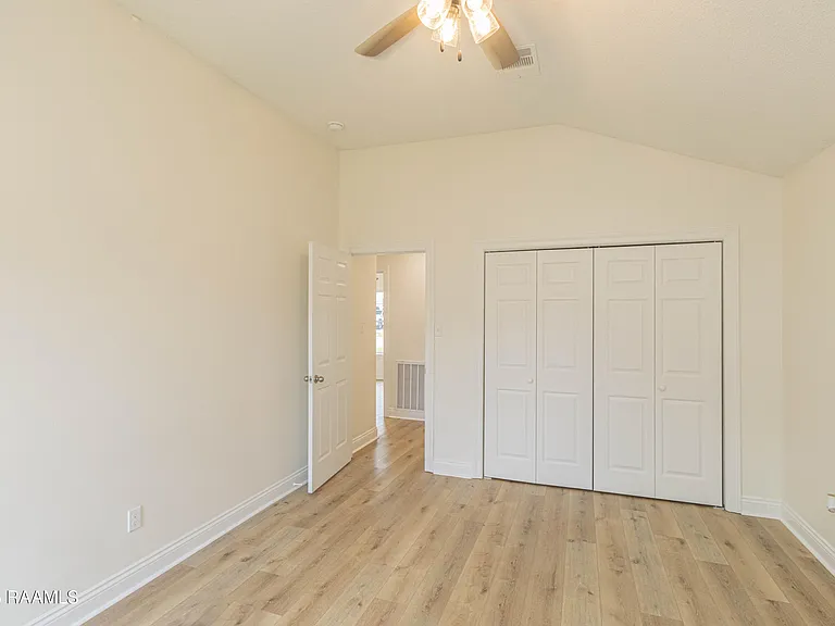122 Pebble Beach Dr — Photo 16